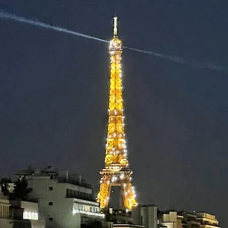 Champs Elysees Amazing View Eiffel Tower Apartamento París